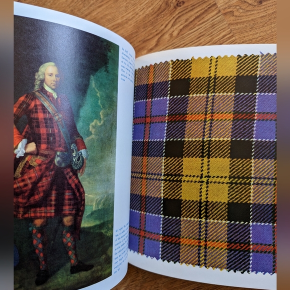 Tartans hardcover by Christian Hesketh - Picture 10 of 12